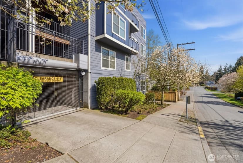 Property photo for 9057 Greenwood Avenue N #102, Seattle photo 22