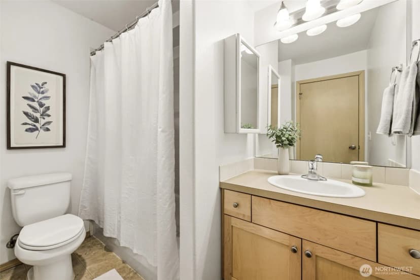 Property photo for 9057 Greenwood Avenue N #102, Seattle photo 10