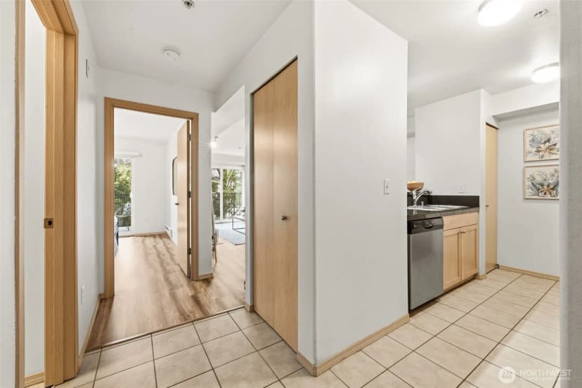 Property photo for 9057 Greenwood Avenue N #102, Seattle photo 5