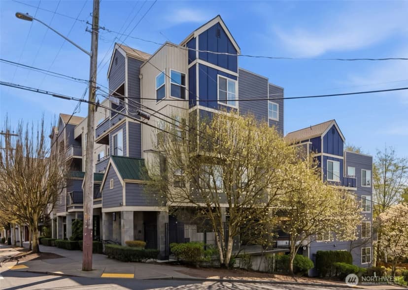 Property photo for 9057 Greenwood Avenue N #102, Seattle photo 18