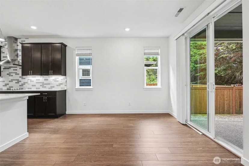 Property photo for 11526 Se 238th Street, Kent photo 11
