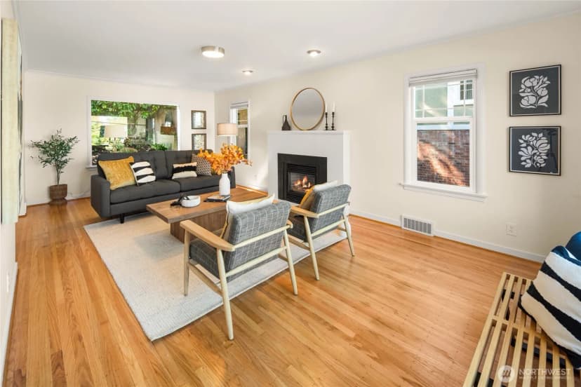 Property photo for 3205 E Pine Street, Seattle photo 4