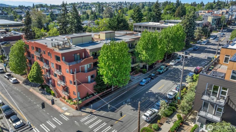 Property photo for 3401 Wallingford Avenue N #210, Seattle photo 22