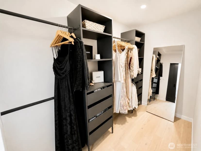 Property photo for 8449 18th Avenue Sw #c, Seattle photo 13