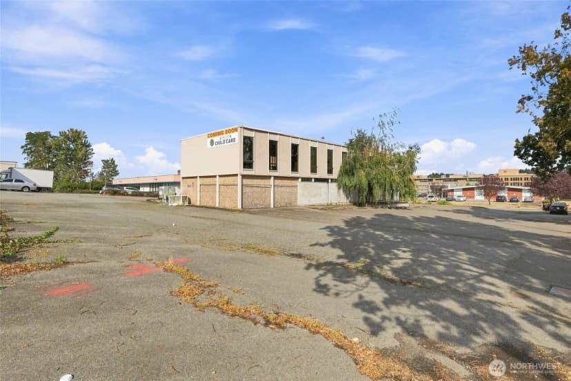 Property photo for 100 S 2nd Street, Renton photo 6
