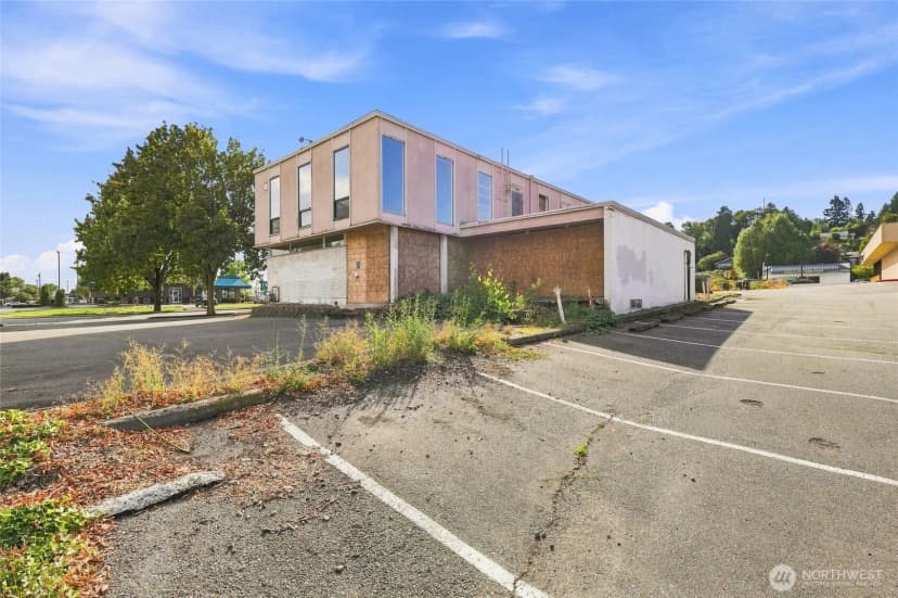 Property photo for 100 S 2nd Street, Renton photo 7