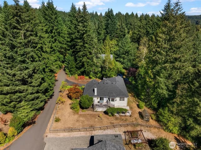 Property photo for 10939 Branch Place Se, Port Orchard photo 2