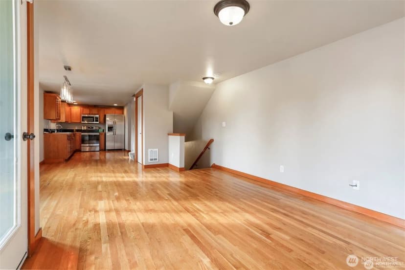 Property photo for 900 Sw Elmgrove Street, Seattle photo 6