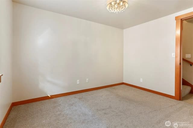 Property photo for 900 Sw Elmgrove Street, Seattle photo 4
