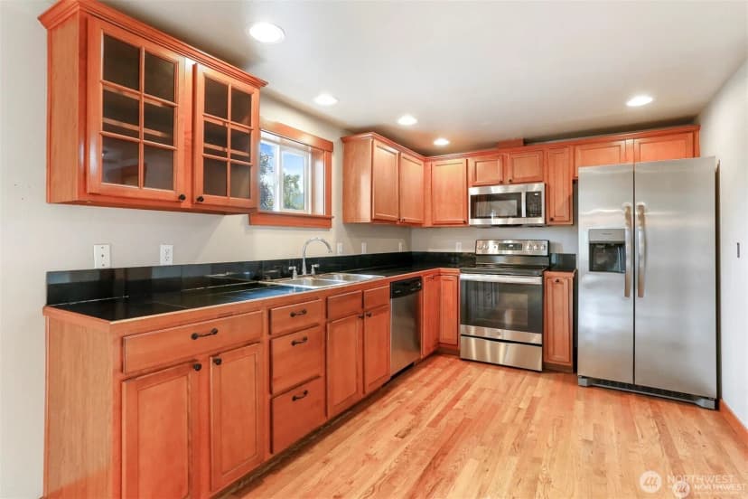 Property photo for 900 Sw Elmgrove Street, Seattle photo 12