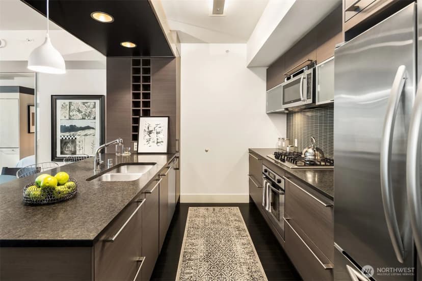 Property photo for 820 Blanchard Street #1209, Seattle photo 8