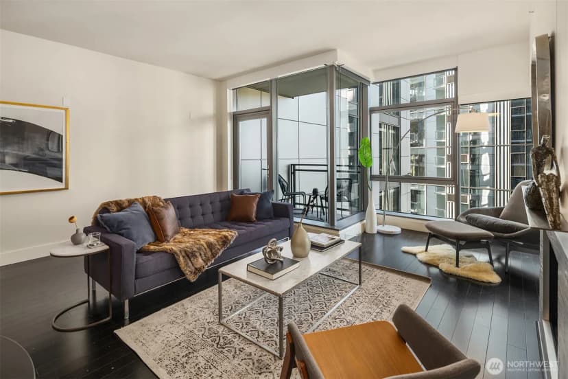 Property photo for 820 Blanchard Street #1209, Seattle photo 4