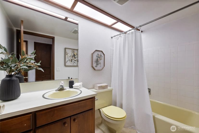 Property photo for 921 S 129th Street, Tacoma photo 25