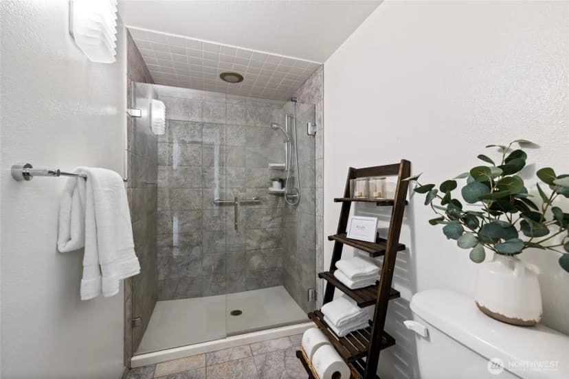 Property photo for 921 S 129th Street, Tacoma photo 20