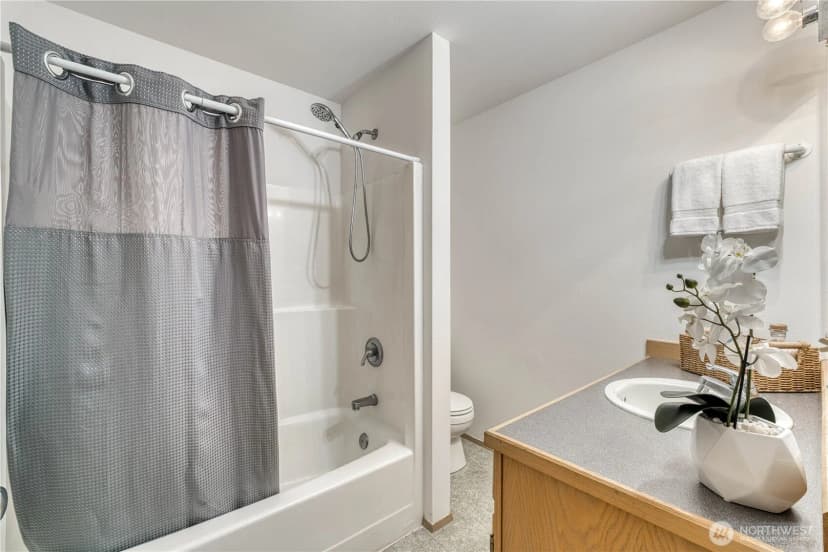 Property photo for 6736 Ne Admiral Lane, Hansville photo 16