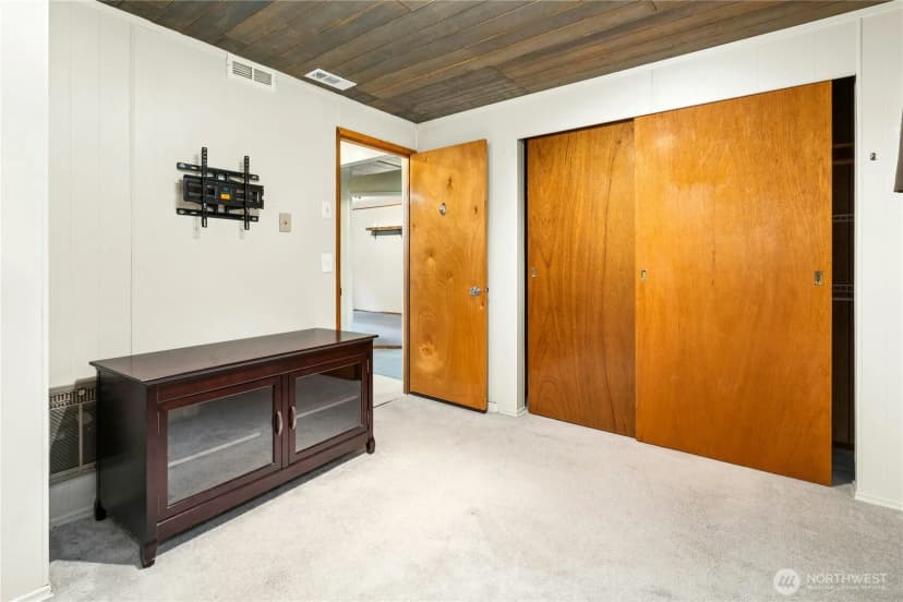 Property photo for 13816 Ne 137th Street, Kirkland photo 19