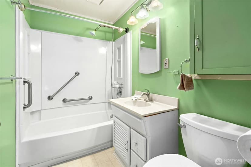 Property photo for 13816 Ne 137th Street, Kirkland photo 15