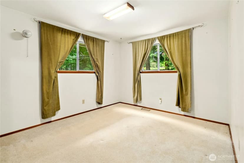 Property photo for 13816 Ne 137th Street, Kirkland photo 13