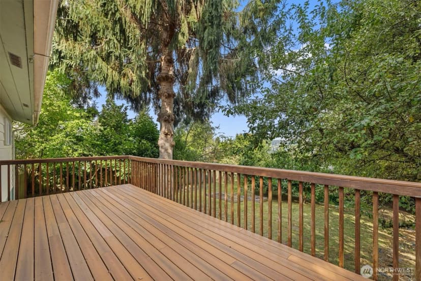 Property photo for 4511 Lakeway Drive, Bellingham photo 37