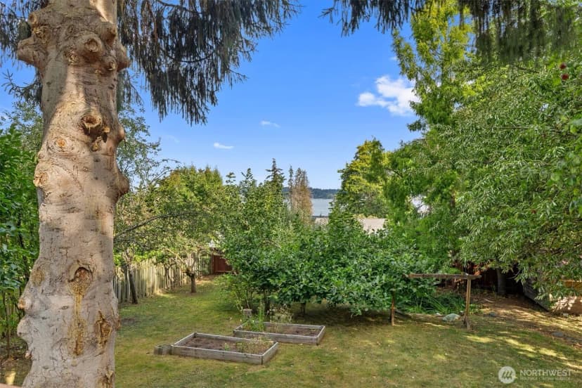Property photo for 4511 Lakeway Drive, Bellingham photo 40