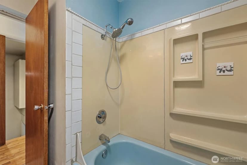 Property photo for 4511 Lakeway Drive, Bellingham photo 21