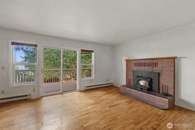 Property photo for 4511 Lakeway Drive, Bellingham photo 15