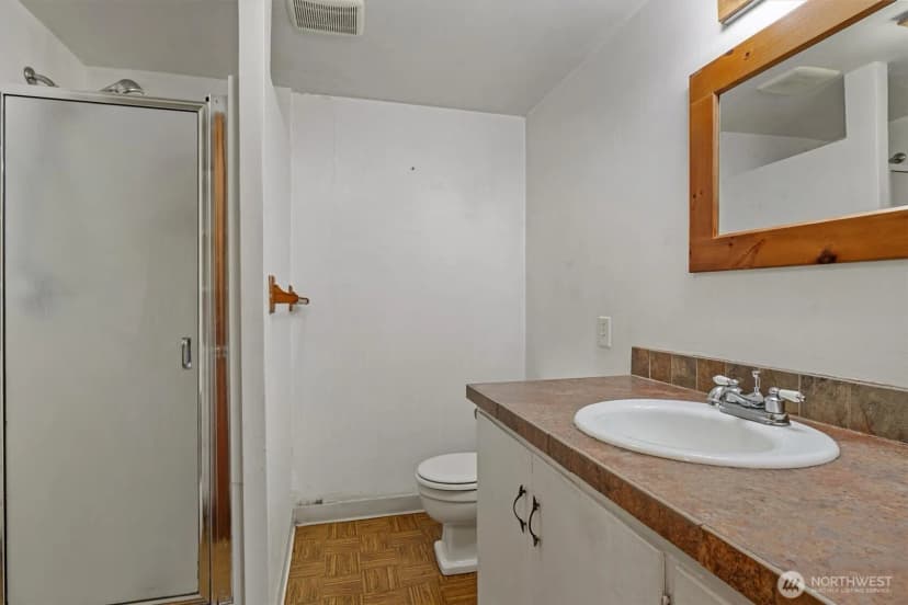 Property photo for 4511 Lakeway Drive, Bellingham photo 28