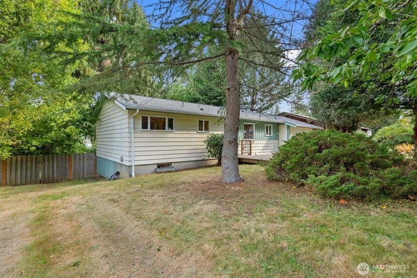 Property photo for 4511 Lakeway Drive, Bellingham photo 3
