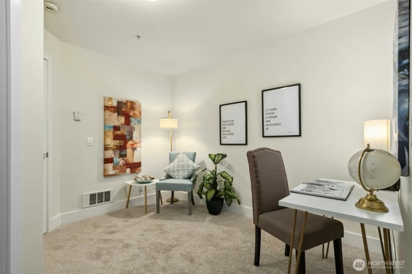 Property photo for 133 Queen Anne Avenue N #304, Seattle photo 14