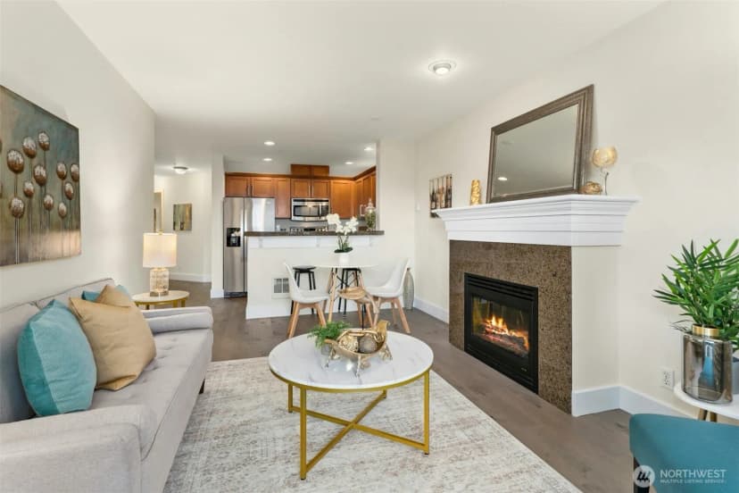 Property photo for 133 Queen Anne Avenue N #304, Seattle photo 8
