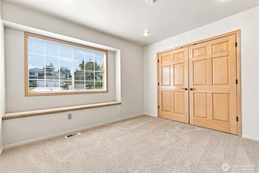 Property photo for 20312 131st Place Se, Kent photo 21