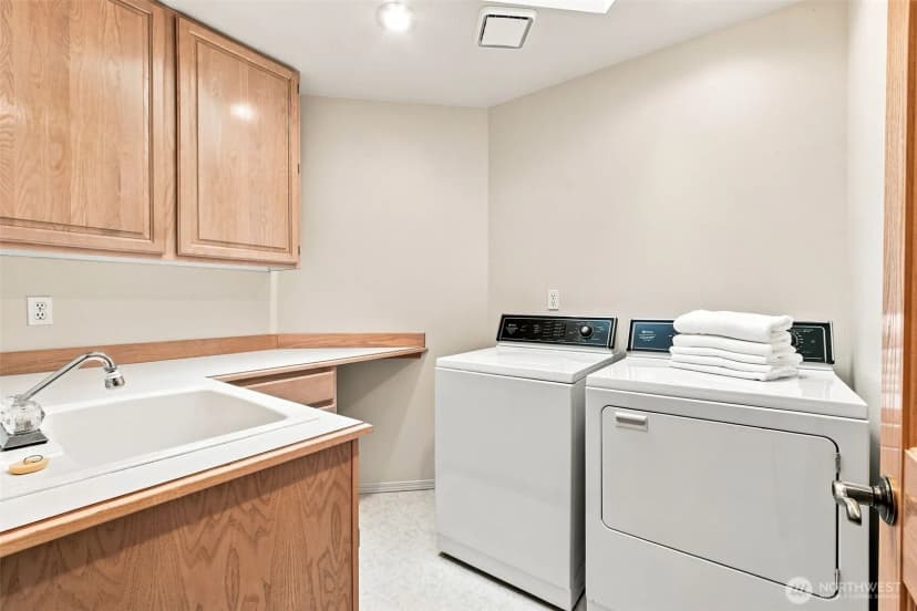 Property photo for 20312 131st Place Se, Kent photo 20