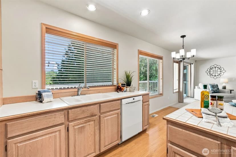 Property photo for 20312 131st Place Se, Kent photo 6