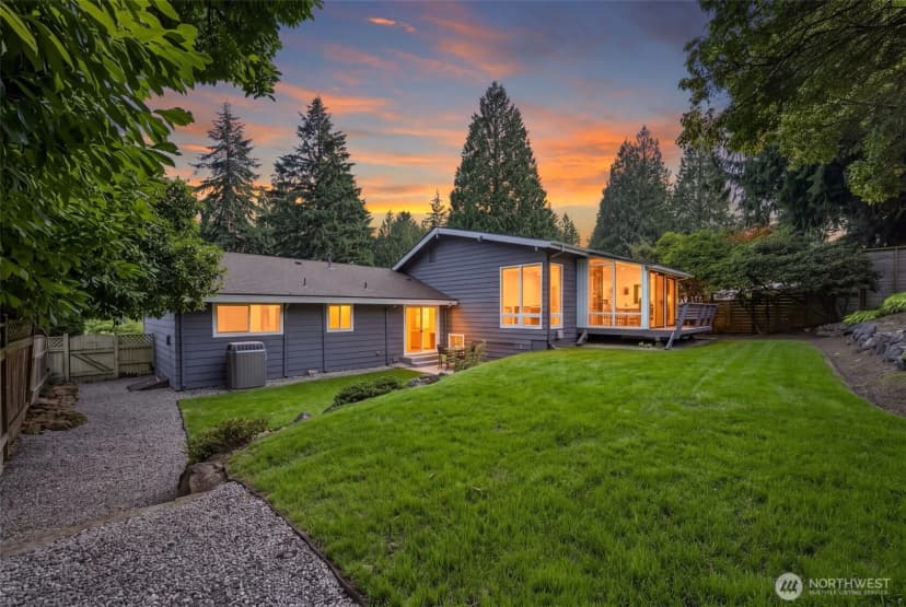 Property photo for 1821 155th Avenue Se, Bellevue photo 30