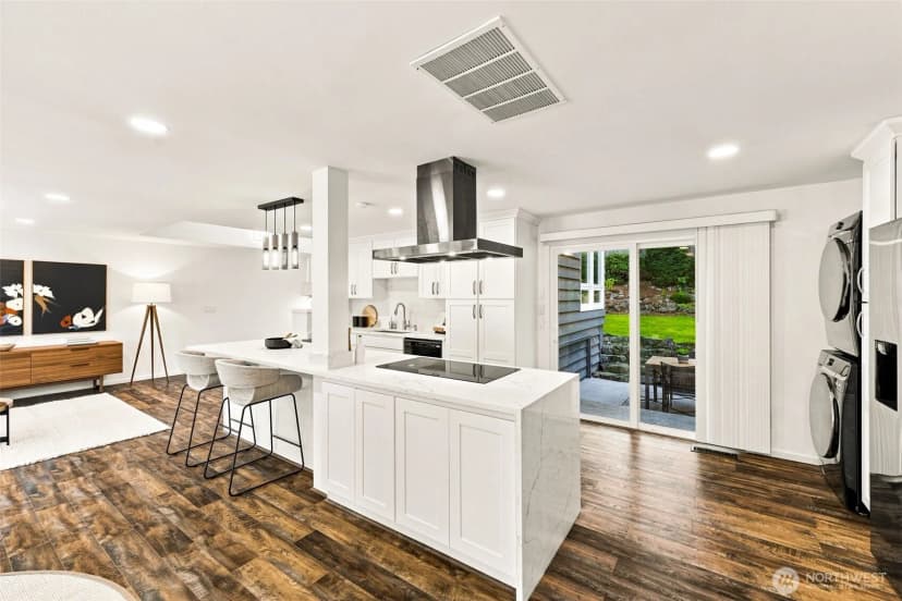 Property photo for 1821 155th Avenue Se, Bellevue photo 11
