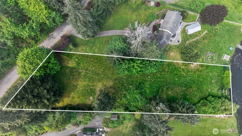 Property photo for 107 Xx W Lake Joy Drive Ne, Carnation photo 6