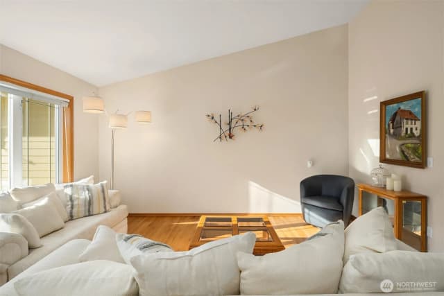 Property photo for 16115 Nw 4th Avenue, Arlington photo 5