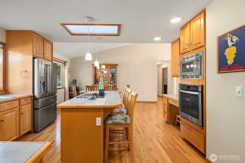 Property photo for 16115 Nw 4th Avenue, Arlington photo 8