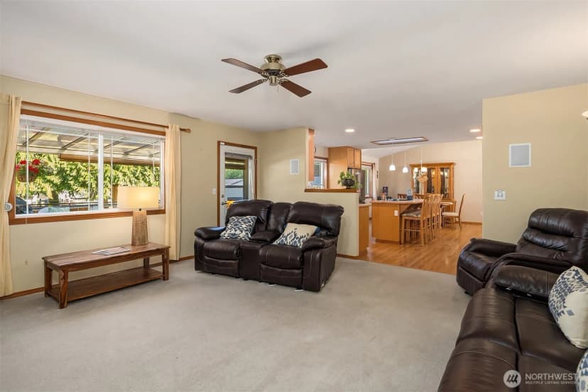 Property photo for 16115 Nw 4th Avenue, Arlington photo 15