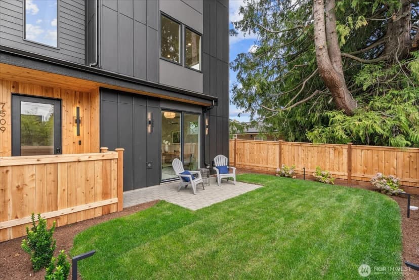 Property photo for 7509 12th Avenue Sw, Seattle photo 32