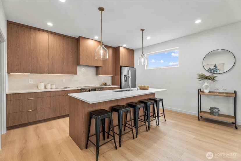 Property photo for 7509 12th Avenue Sw, Seattle photo 11