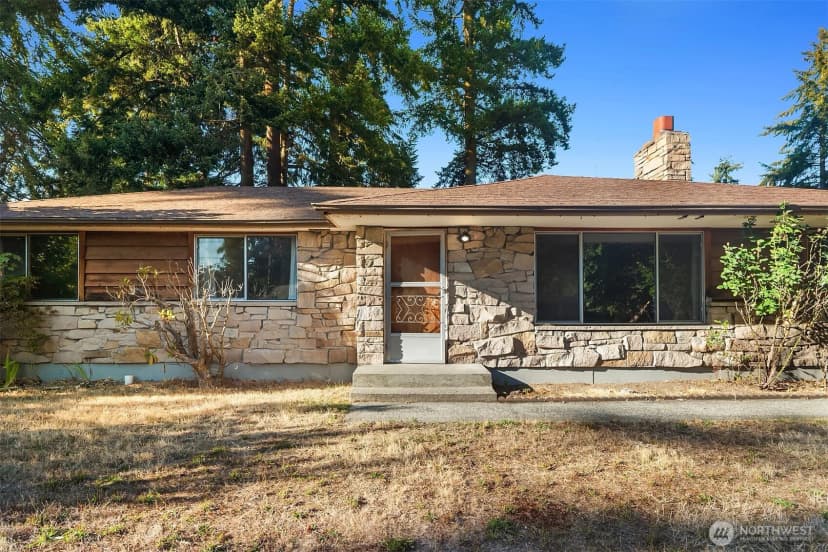 Property photo for 518 N 198th Street, Shoreline photo 3