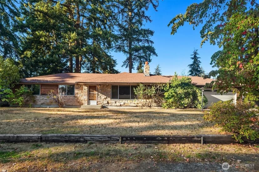 Property photo for 518 N 198th Street, Shoreline