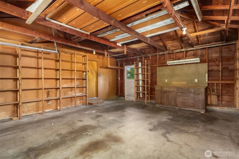 Property photo for 518 N 198th Street, Shoreline photo 20