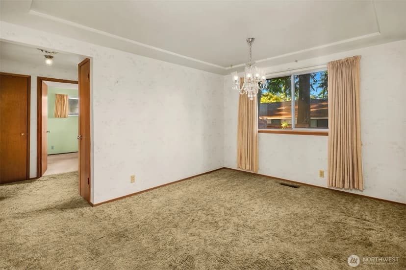 Property photo for 518 N 198th Street, Shoreline photo 7