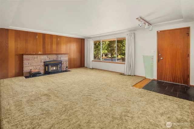 Property photo for 518 N 198th Street, Shoreline photo 5