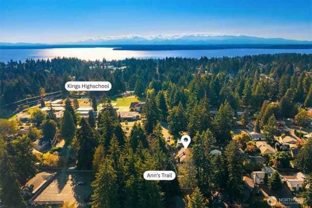 Property photo for 518 N 198th Street, Shoreline photo 2