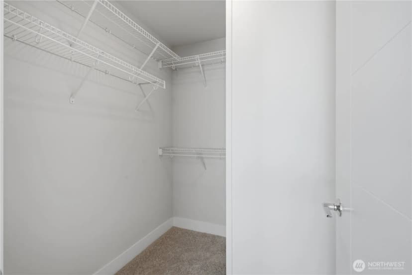 Property photo for 2214 Franklin Ave E #b, Seattle photo 13