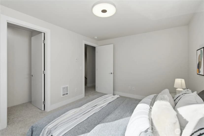 Property photo for 2214 Franklin Ave E #b, Seattle photo 12