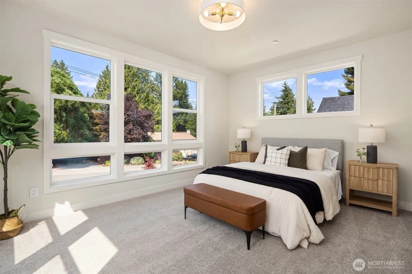 Property photo for 10217 Ne 24th Street, Bellevue photo 30